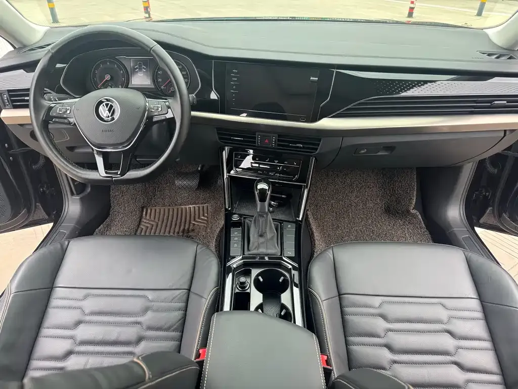 Volkswagen Passat — фото 6