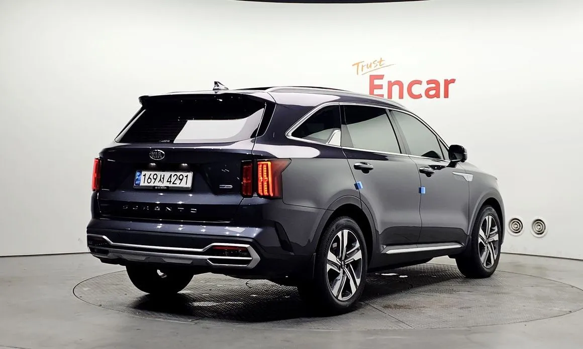 Kia Sorento — фото 7