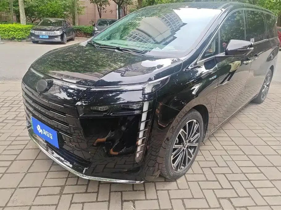 GAC Motor 传祺E8 PHEV 2024 из CN, фото 1