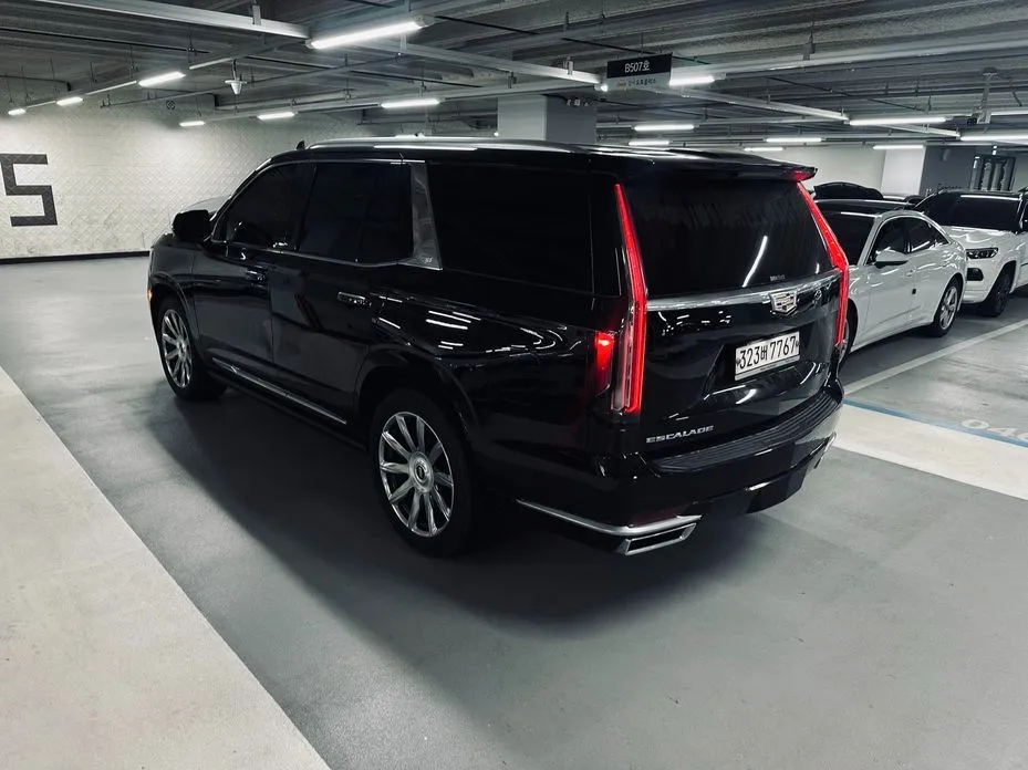 Cadillac Escalade 2022 из KR, фото 2