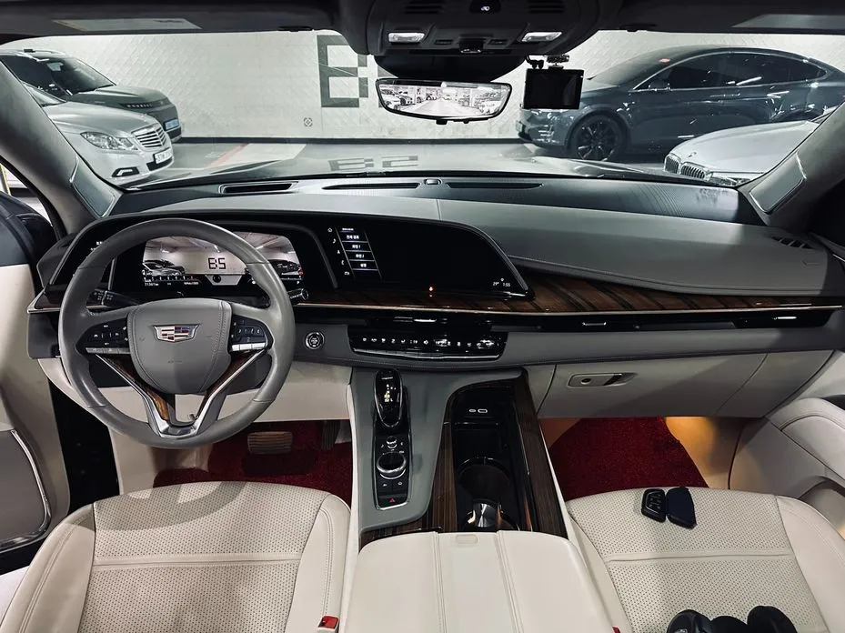 Cadillac Escalade 2022 из KR, фото 10