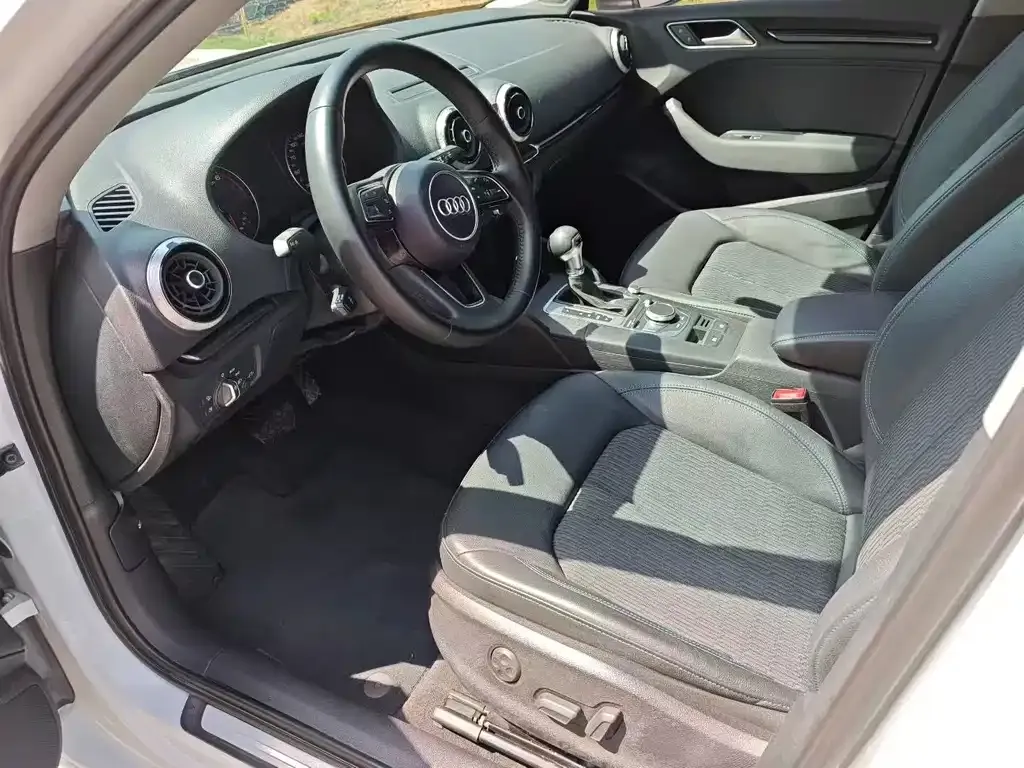 Audi A3 2021 из CN, фото 2