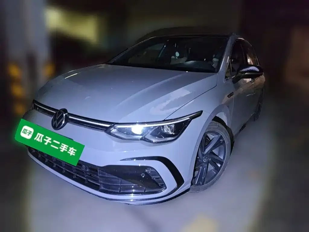 Volkswagen Golf 2023 из CN, фото 1