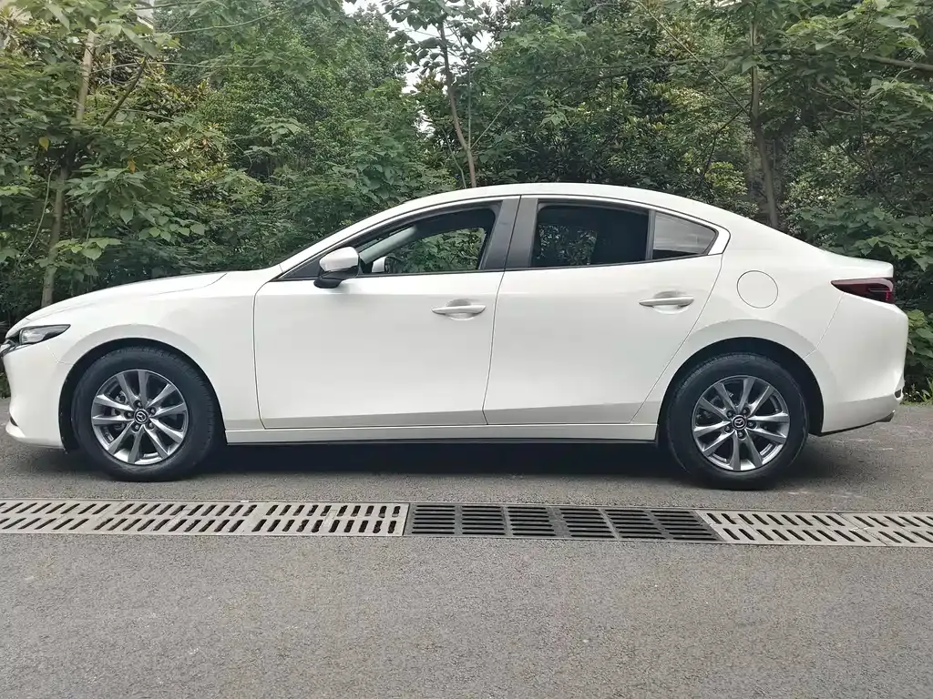 Mazda 3 Axela 2022 из CN, фото 10