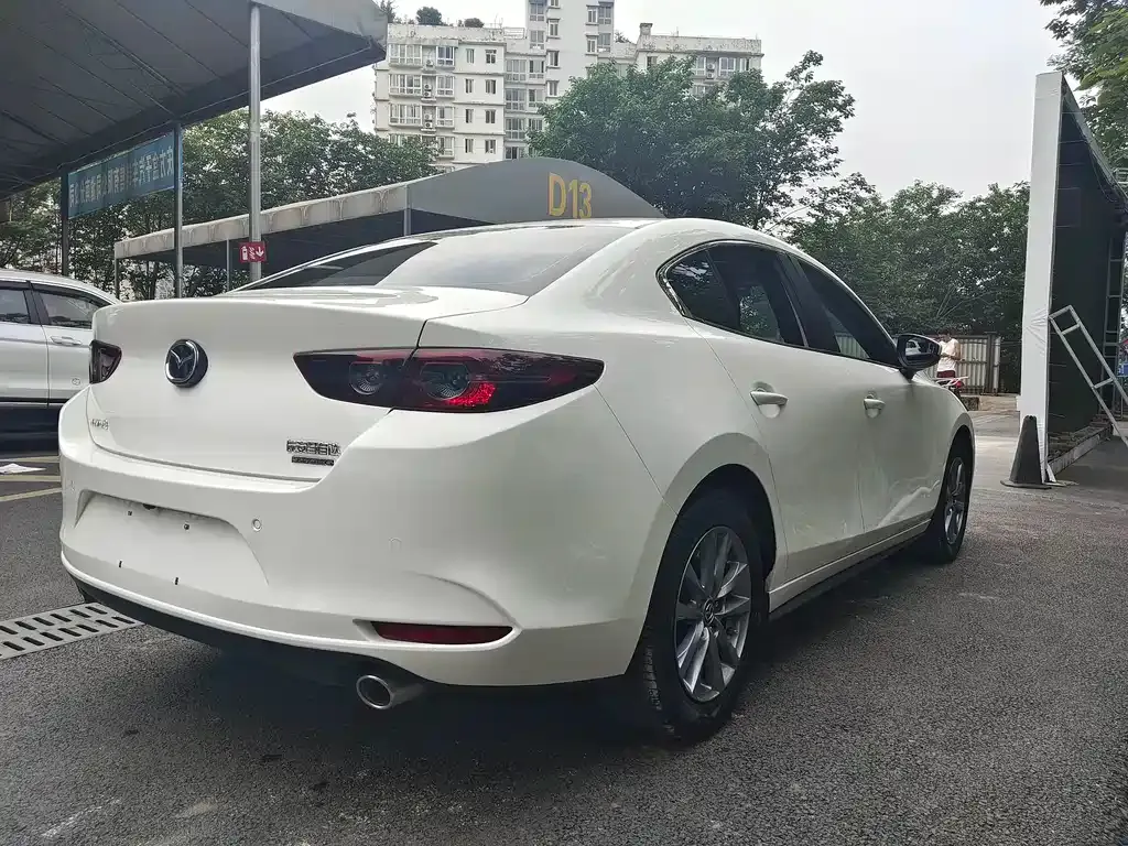 Mazda 3 Axela 2022 из CN, фото 4