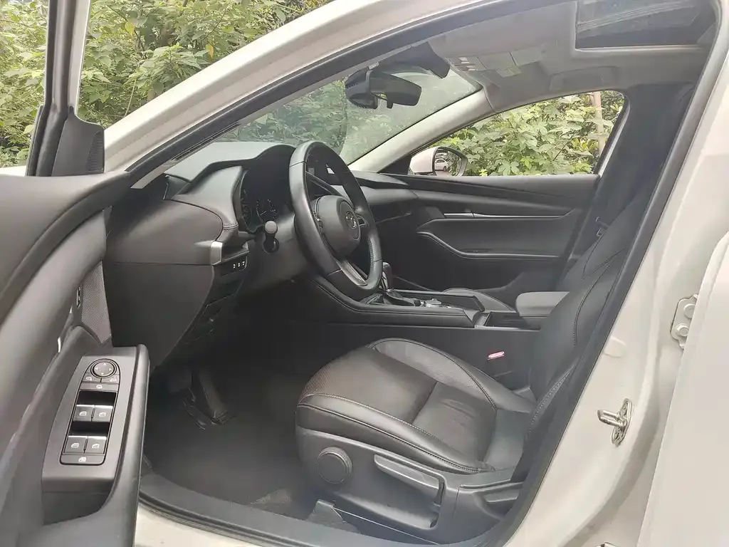 Mazda 3 Axela 2022 из CN, фото 9
