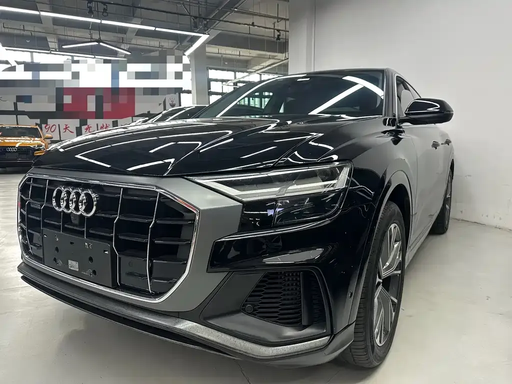Audi Q8 2021 из CN, фото 1