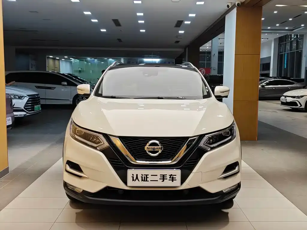 Nissan Qashqai — фото 9