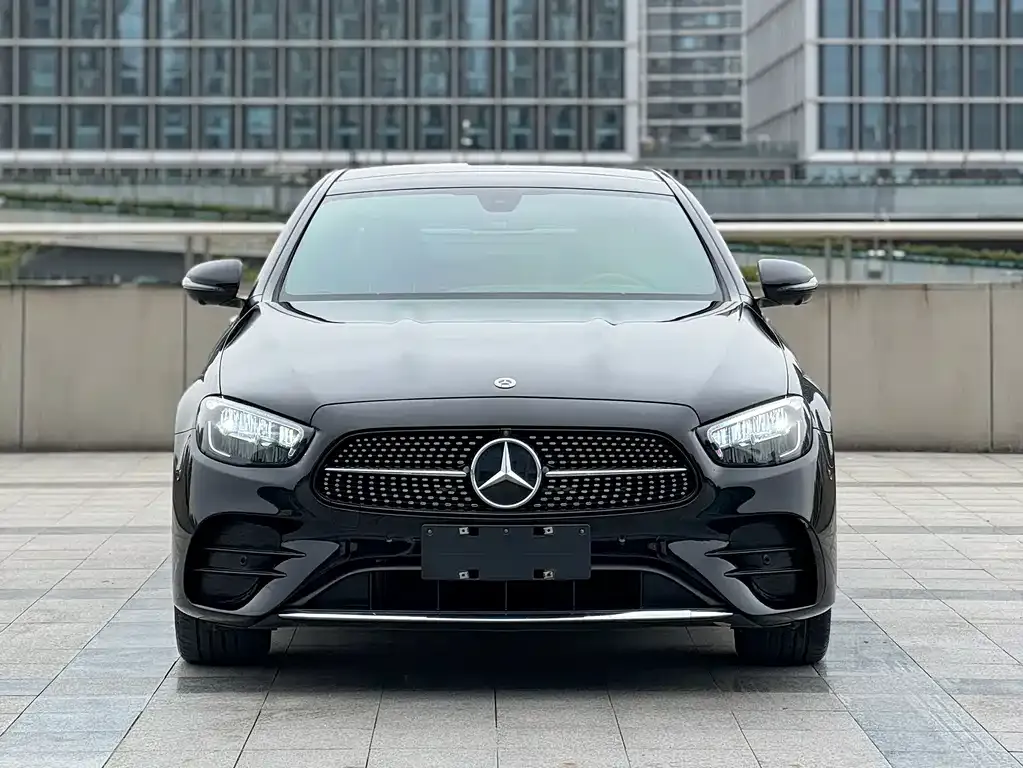 Mercedes-Benz E-Class — фото 5