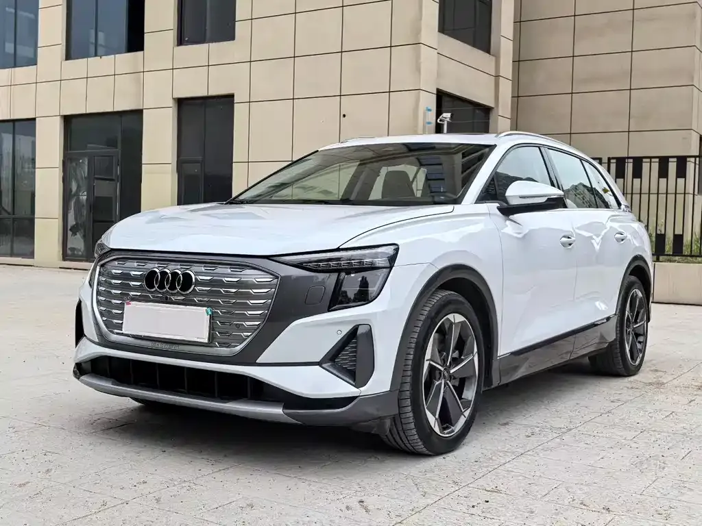 Audi Q5 e-tron