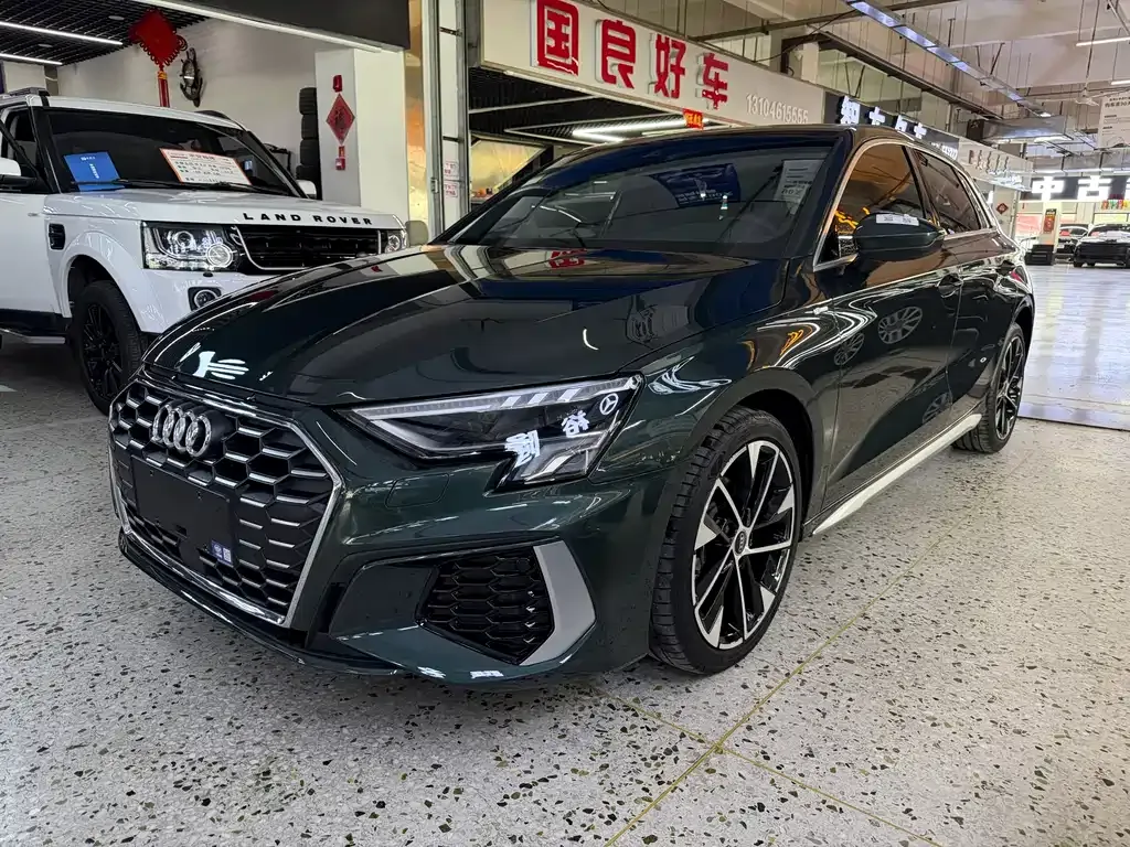 Audi A3 2023 из CN, фото 1