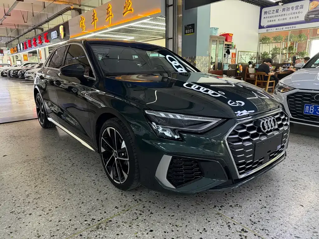 Audi A3 2023 из CN, фото 10