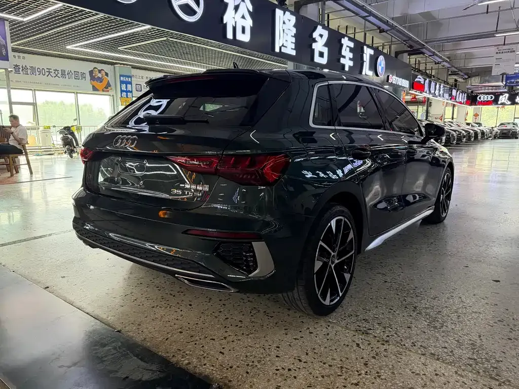 Audi A3 2023 из CN, фото 9