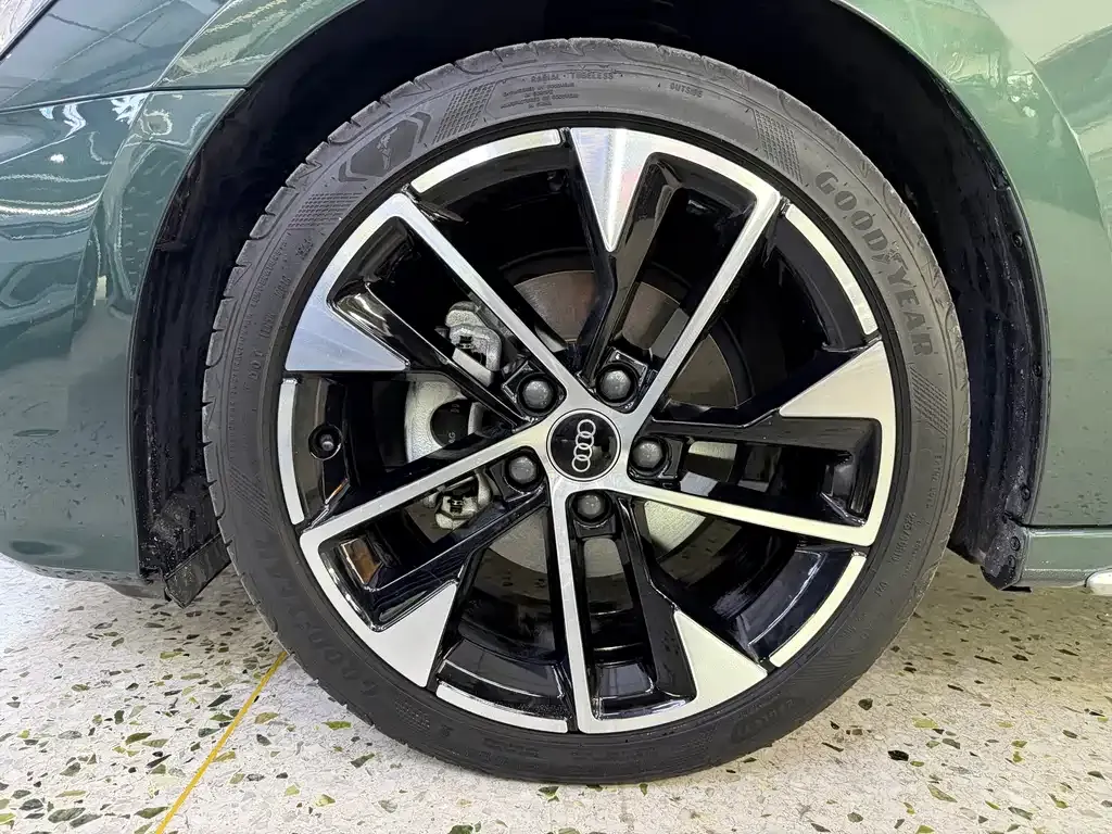 Audi A3 2023 из CN, фото 5