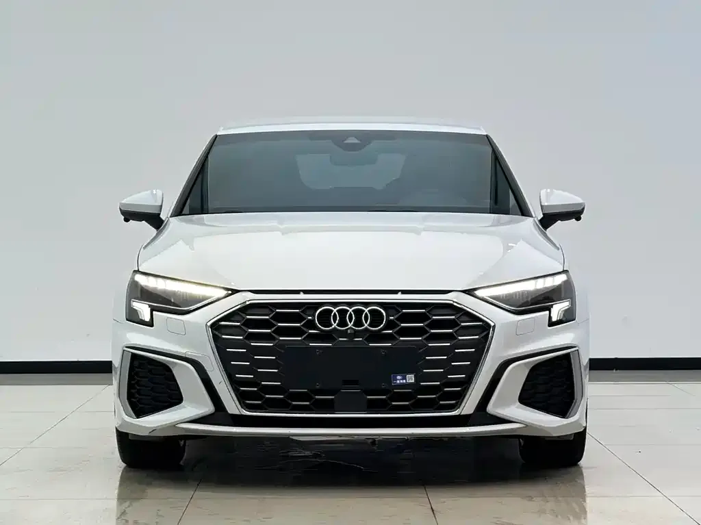 Audi A3 — фото 2