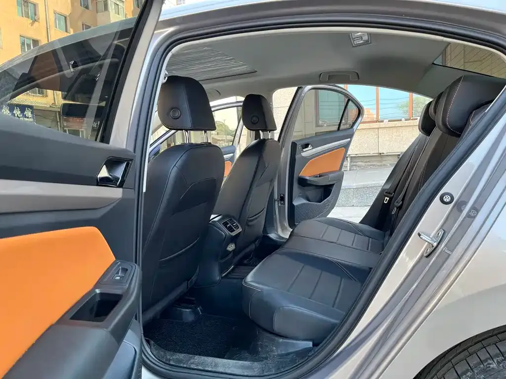 Volkswagen Bora 2022 из CN, фото 9