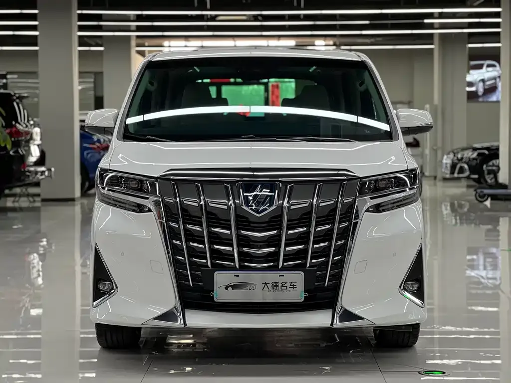 Toyota Alphard 2023 из CN, фото 4