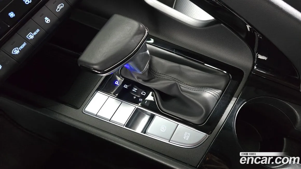 Hyundai AVANTE — фото 8