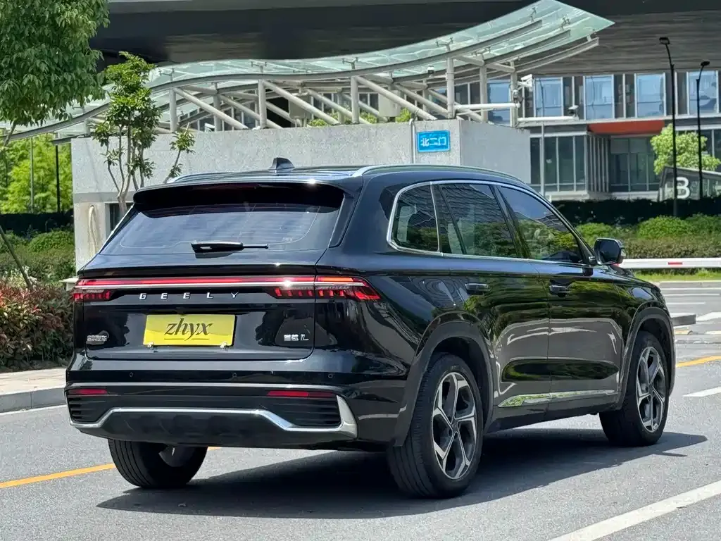 Geely Xingyue L — фото 7