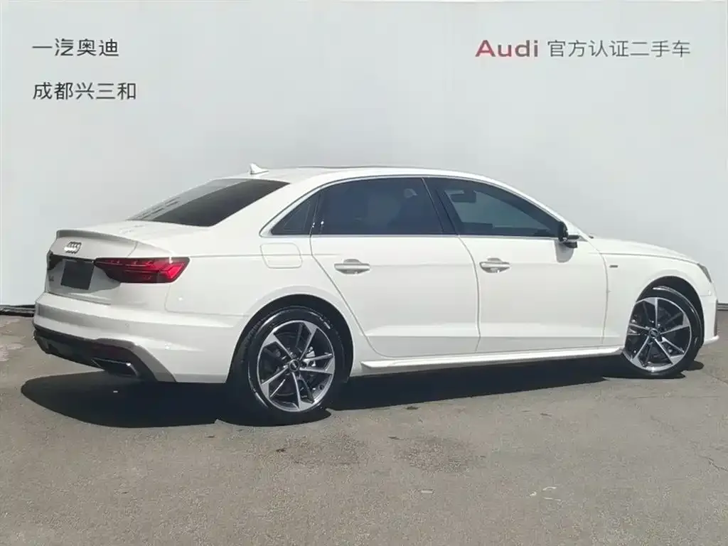 Audi A4L 2024 из CN, фото 9