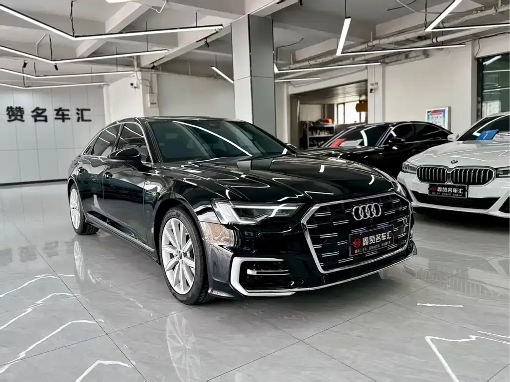 Audi A6L — фото 9