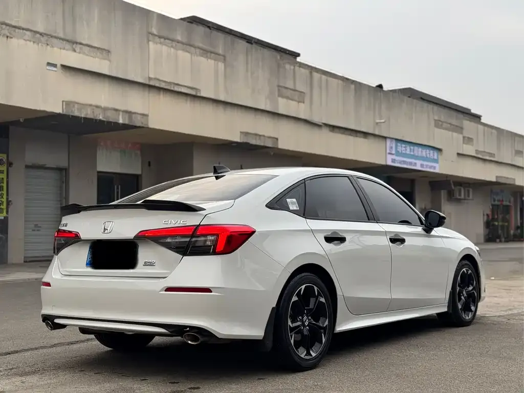 Honda Civic 2023 из CN, фото 5