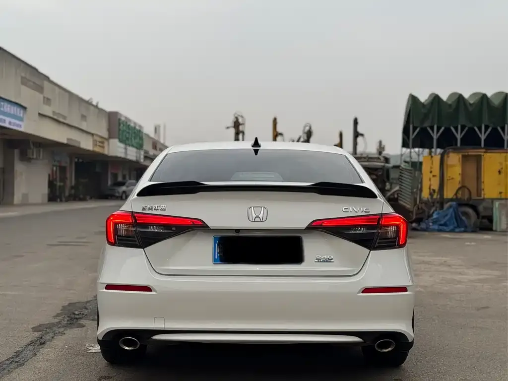 Honda Civic 2023 из CN, фото 2