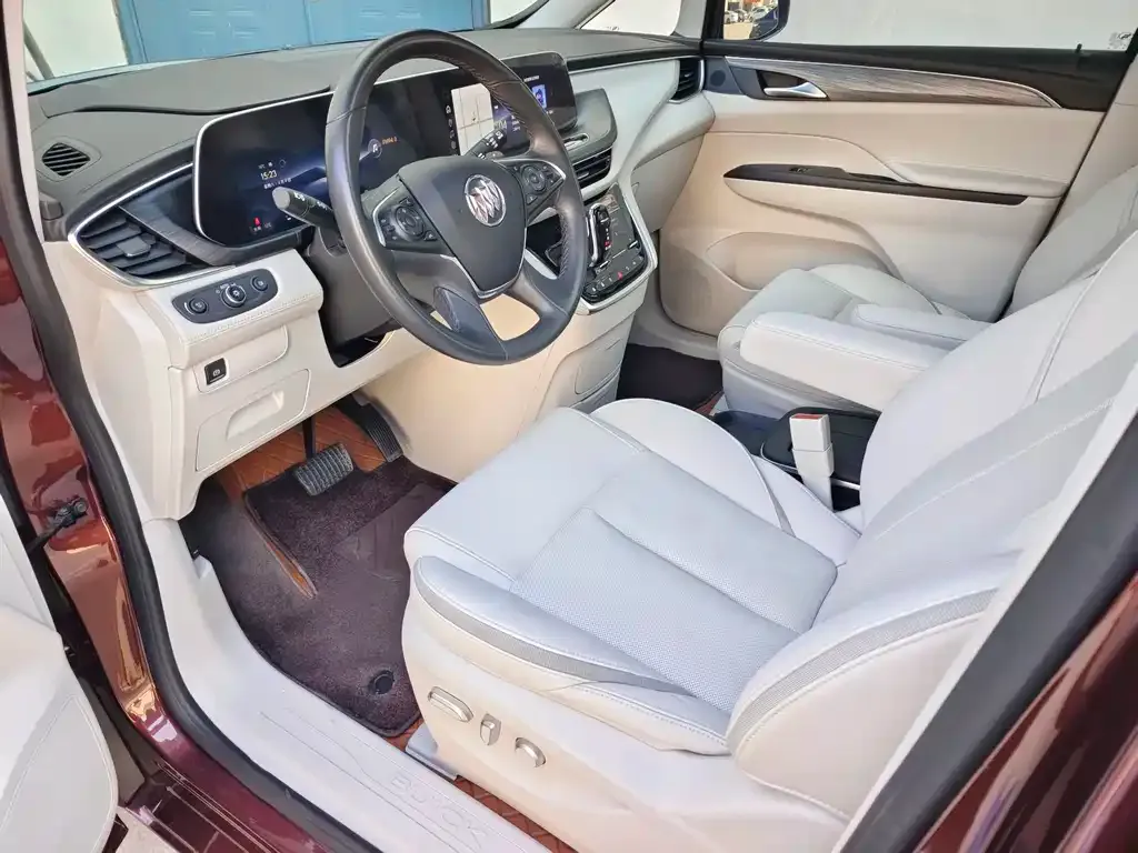 Buick GL8 2023 из CN, фото 3