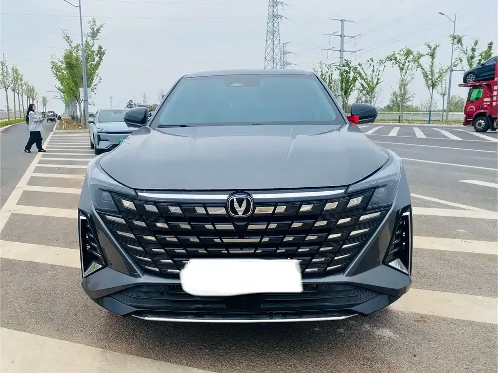 Changan UNI-Z New Energy 2025 из CN, фото 4