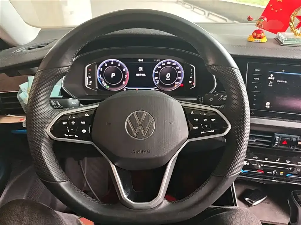 Volkswagen Passat — фото 5
