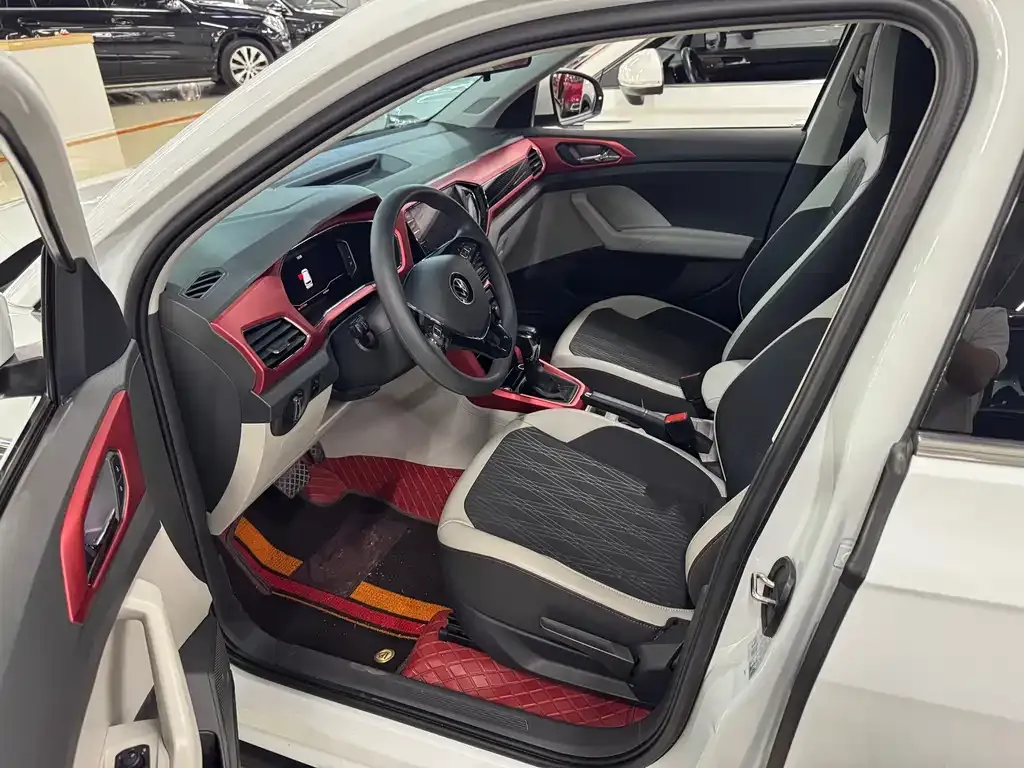 Volkswagen T-Cross 2023 из CN, фото 6