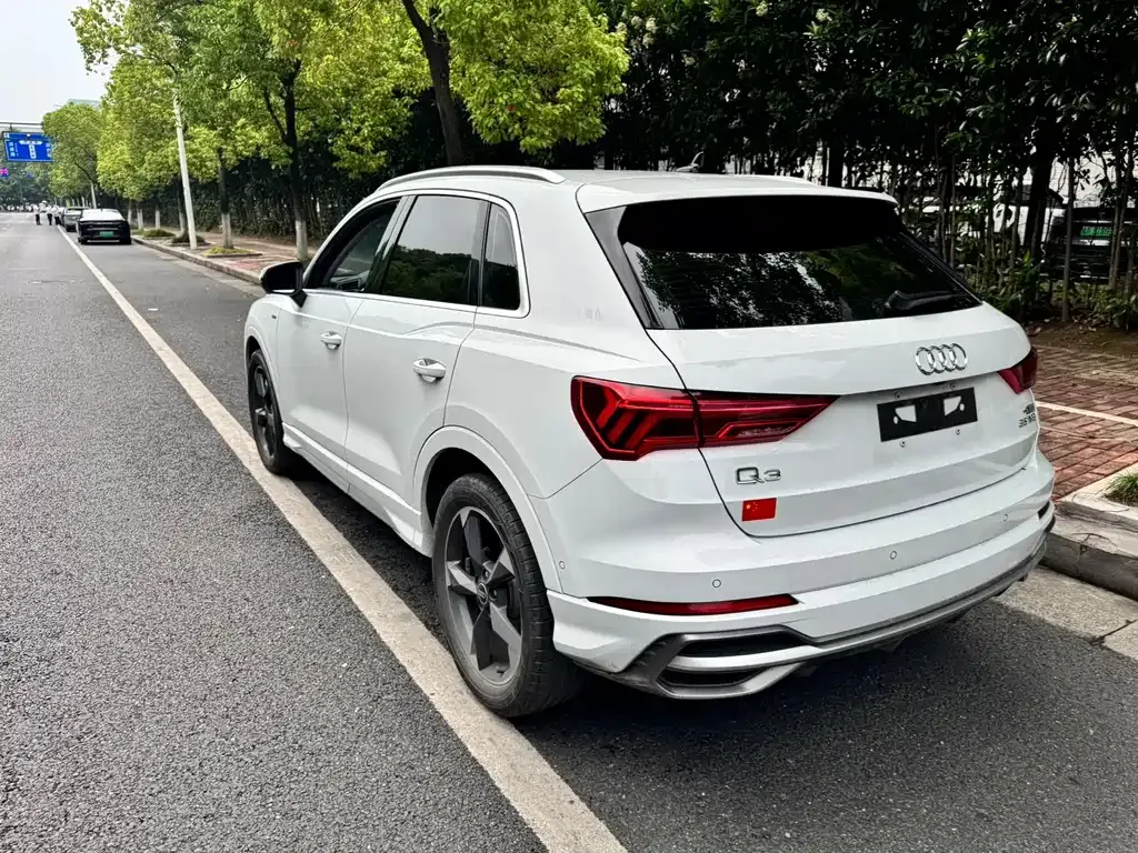 Audi Q3 — фото 5