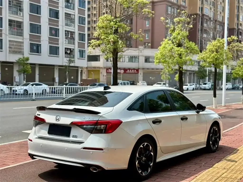 Honda Civic — фото 4