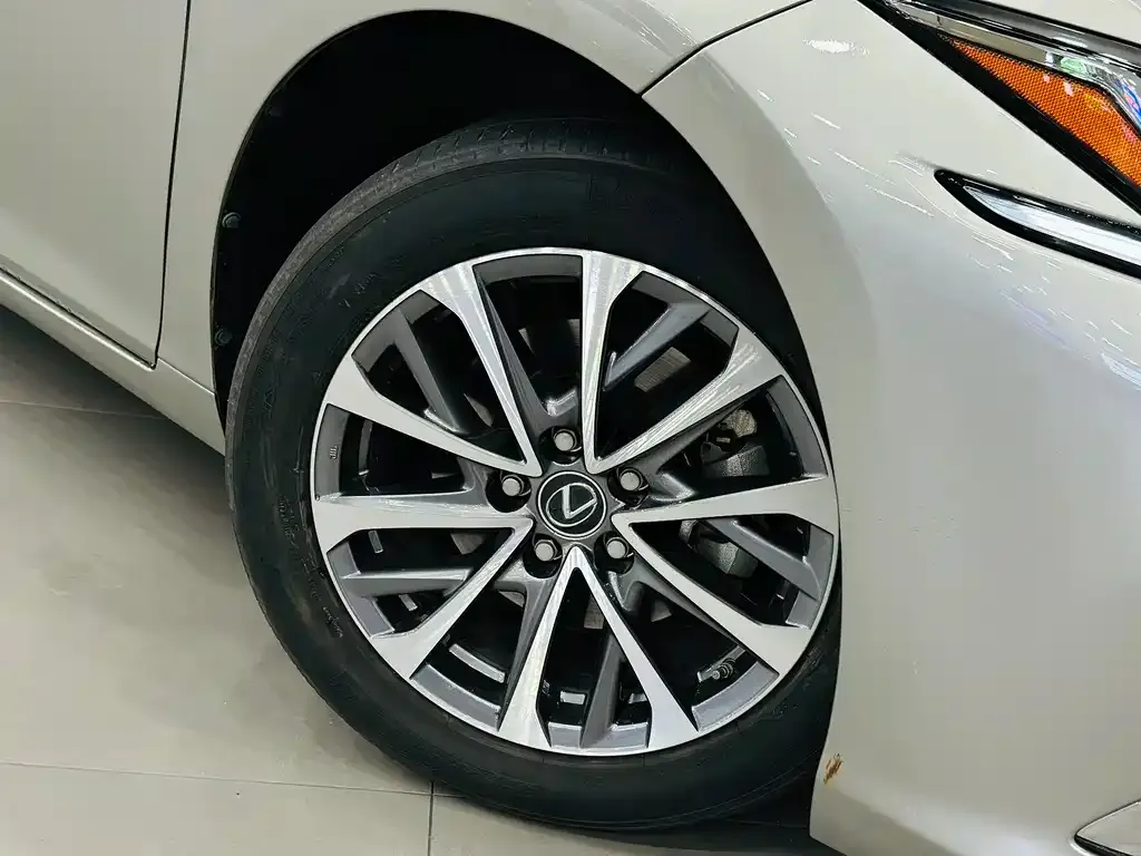 Lexus ES 2024 из CN, фото 3
