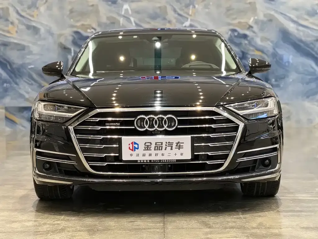 Audi A8 — фото 2