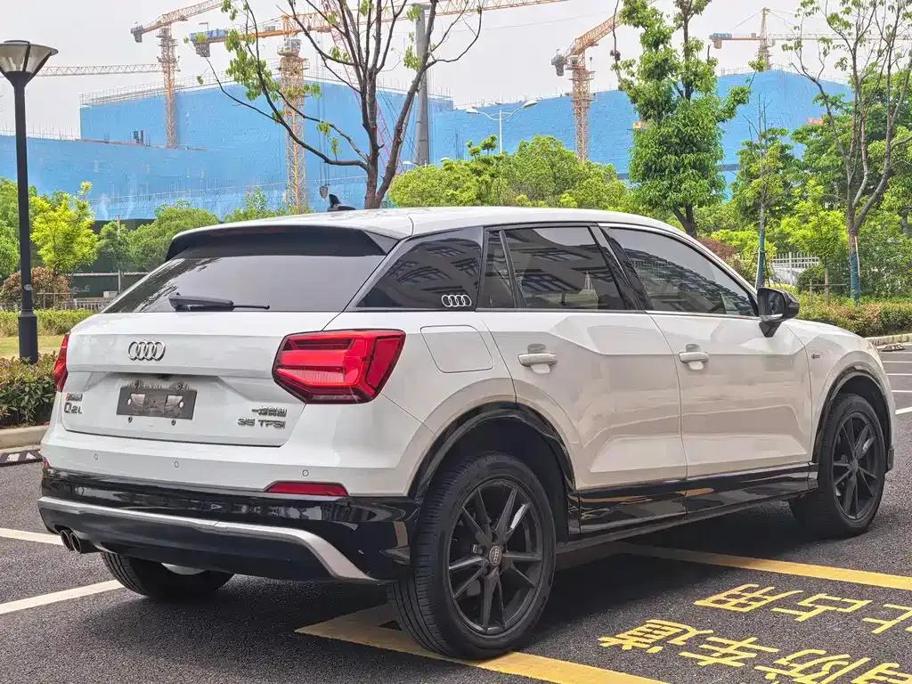 Audi Q2L 2021 из CN, фото 2