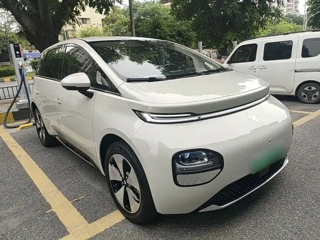 Baojun Yunduo 2024 из CN, фото 2