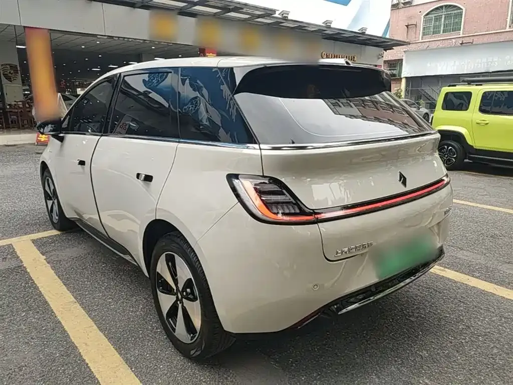 Baojun Yunduo 2024 из CN, фото 9