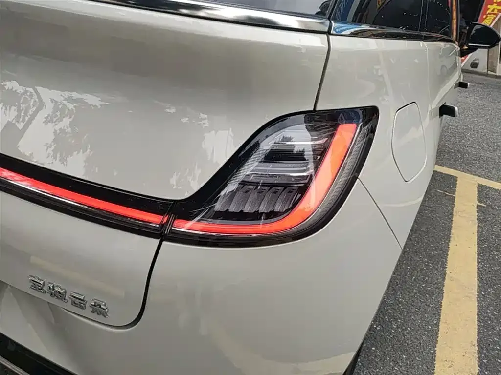 Baojun Yunduo 2024 из CN, фото 8