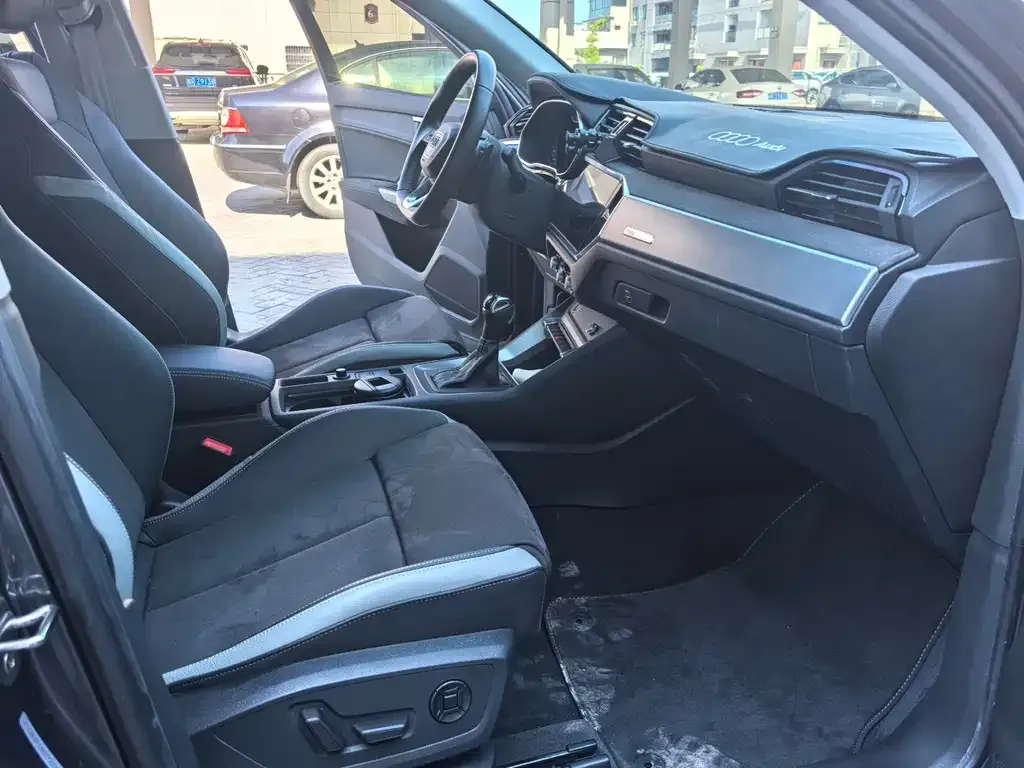 Audi Q3 2022 из CN, фото 6