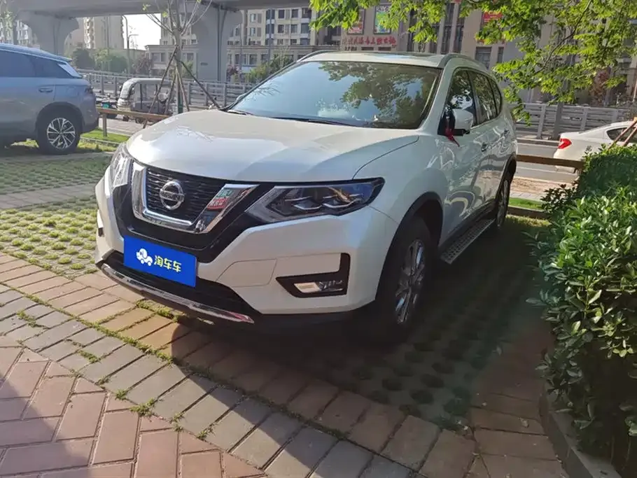 Nissan X-Trail 2023 из CN, фото 1