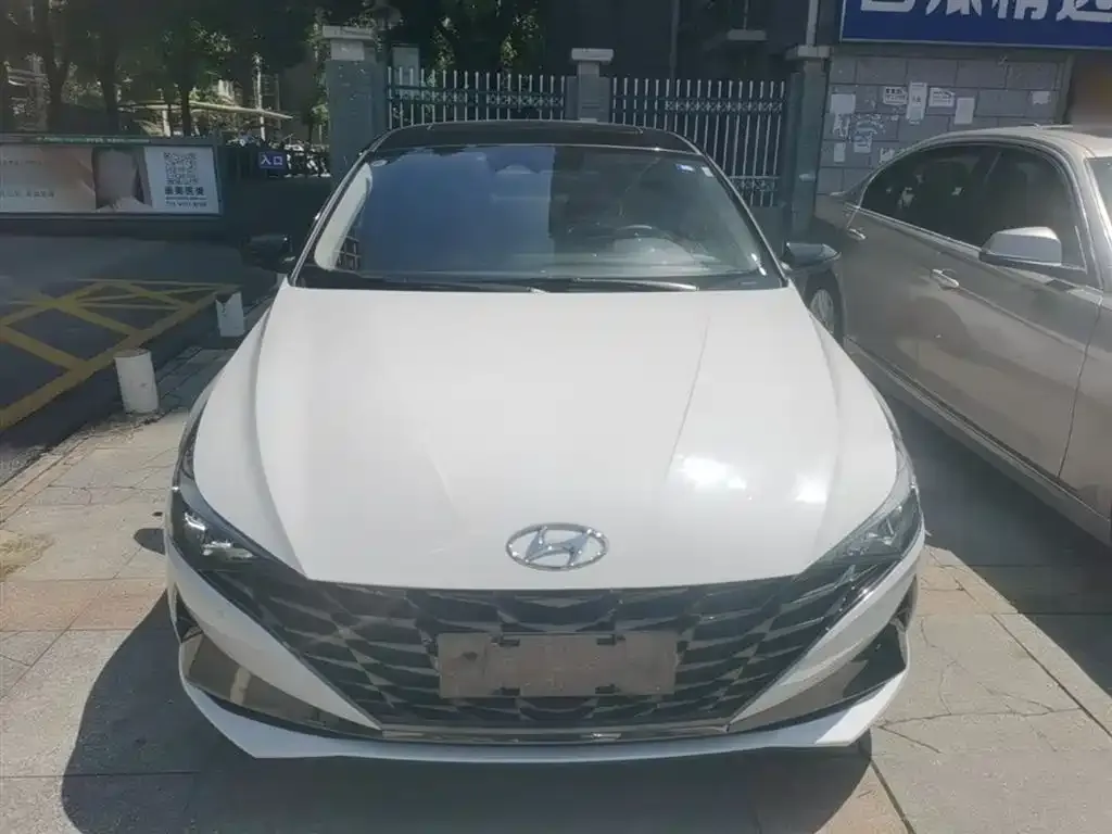 Hyundai Elantra 2022 из CN, фото 2