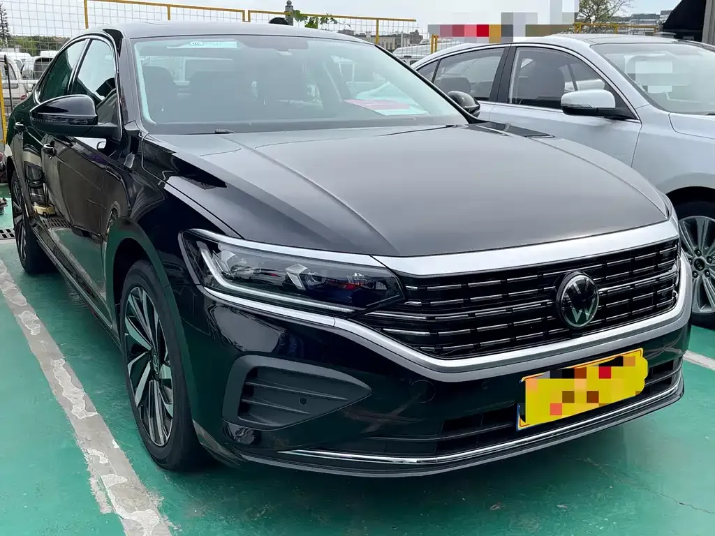Volkswagen Passat 2023 из CN, фото 3