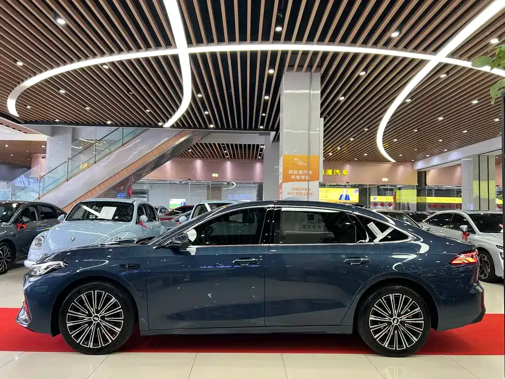 Geely Galaxy A7 2025 из CN, фото 10