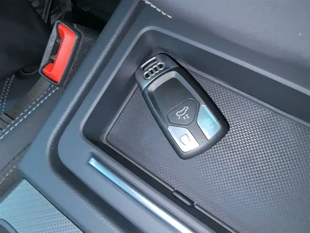 Audi Q5L 2023 из CN, фото 7