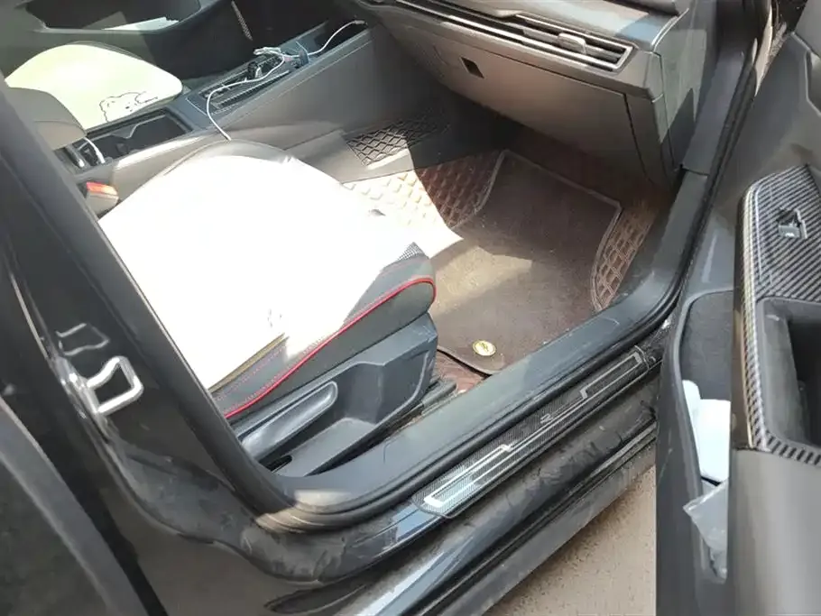 Volkswagen Golf GTI 2022 из CN, фото 3