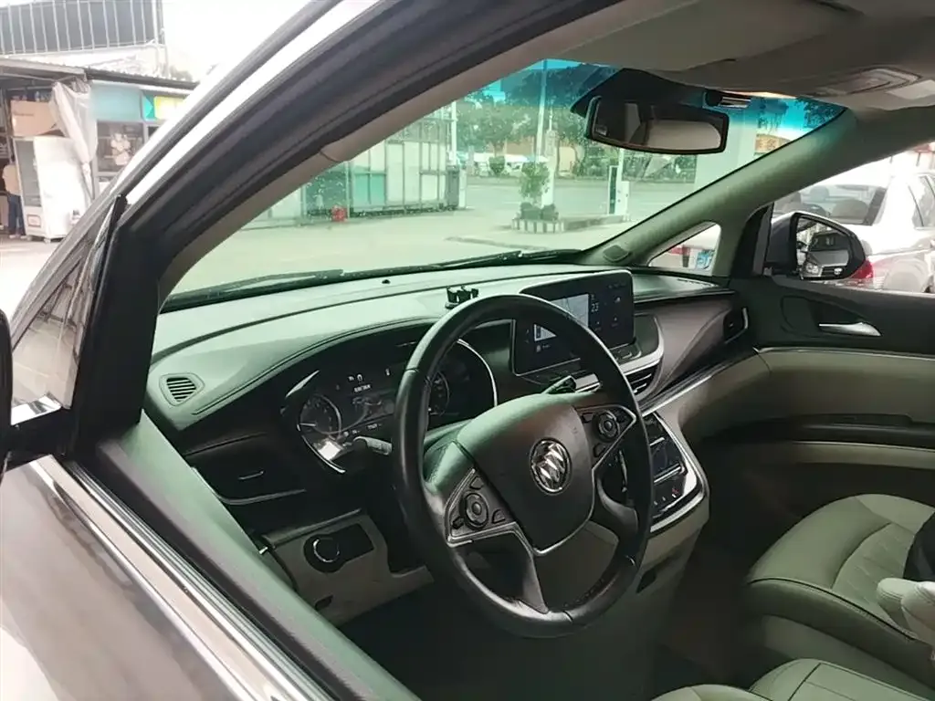Buick GL8 2022 из CN, фото 10