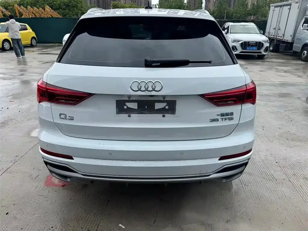 Audi Q3 — фото 3