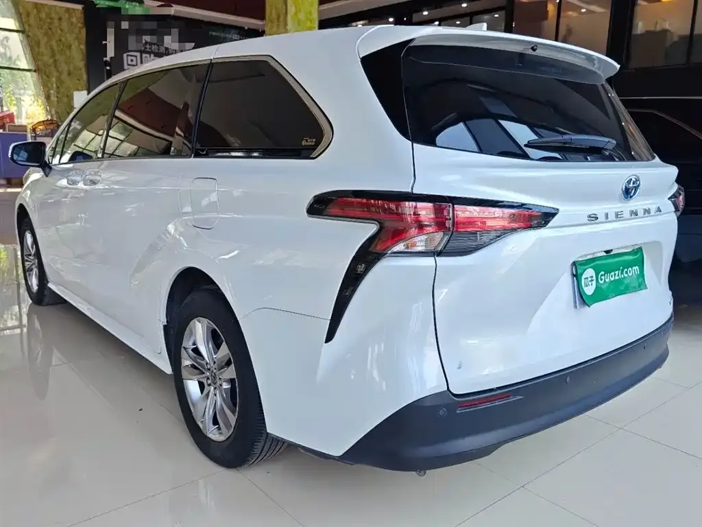 Toyota Sienna 2024 из CN, фото 7