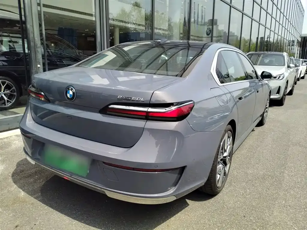 BMW i7 2024 из CN, фото 7